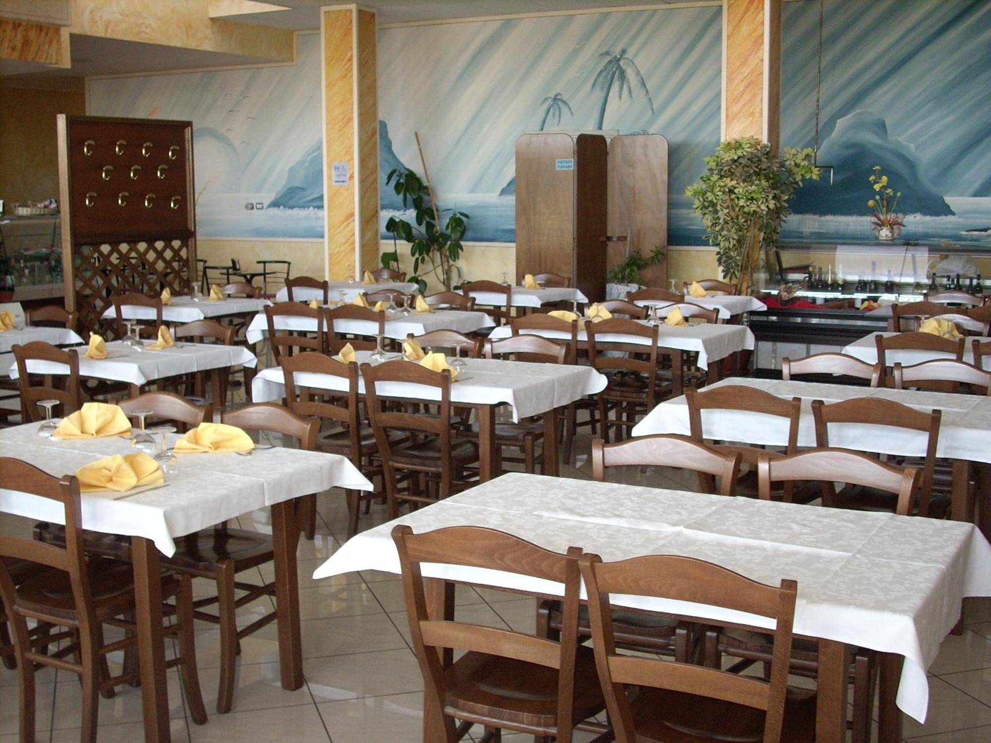 Il Bivio Hotel 카르마뇰라 외부 사진